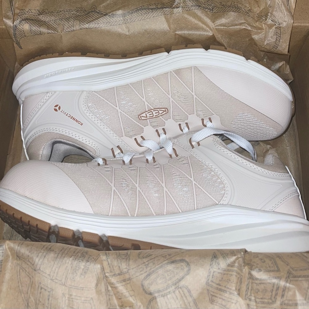 KEEN UTILITY work shoes; size 8 women’s; brand new, never worn